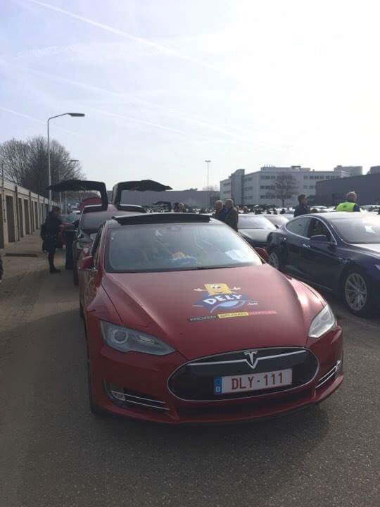 TeslaClubBE's tweet photo. Alea Jacta Est ! Goodspeed for WR Attempt ! Go #EV ! #eParade #eParade2017 ( Photos credit @DelyWafels ) https://t.co/MOGIMQ4C5t