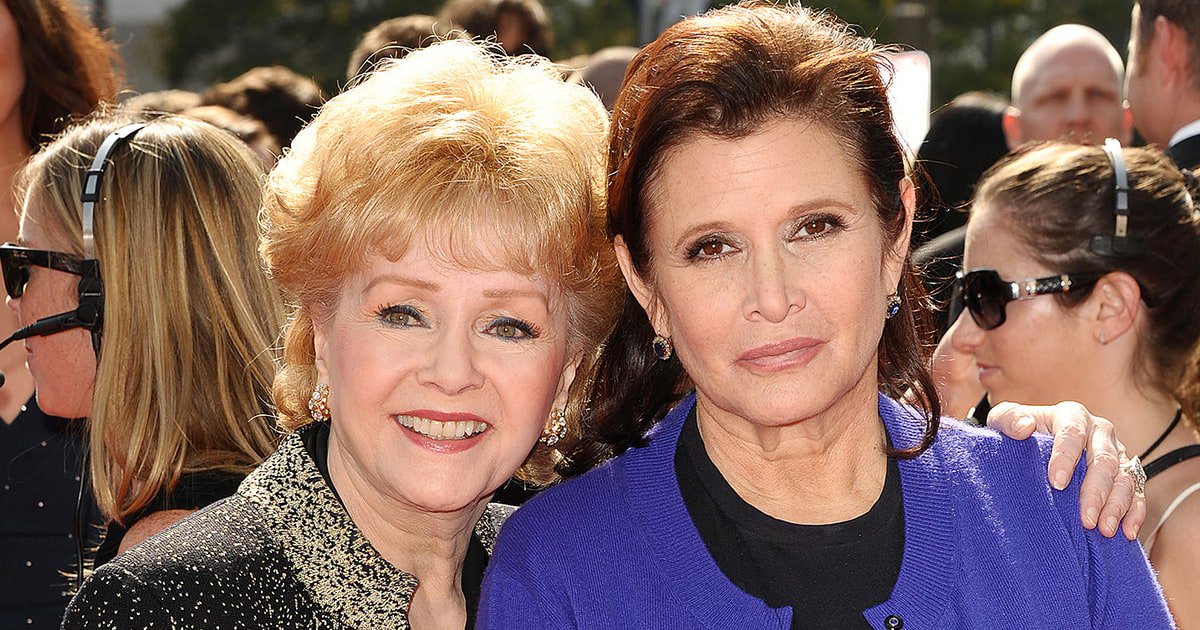 Us Weekly tweet media