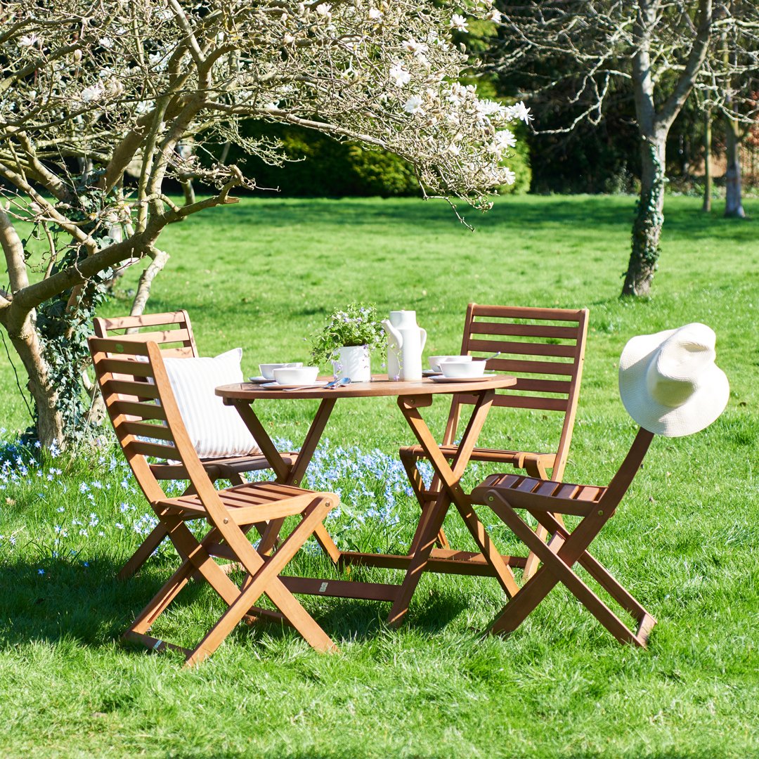 Is there anything more British than a wooden garden set? We can taste the Pimms already. Find yours here. bit.ly/2nMpq8p