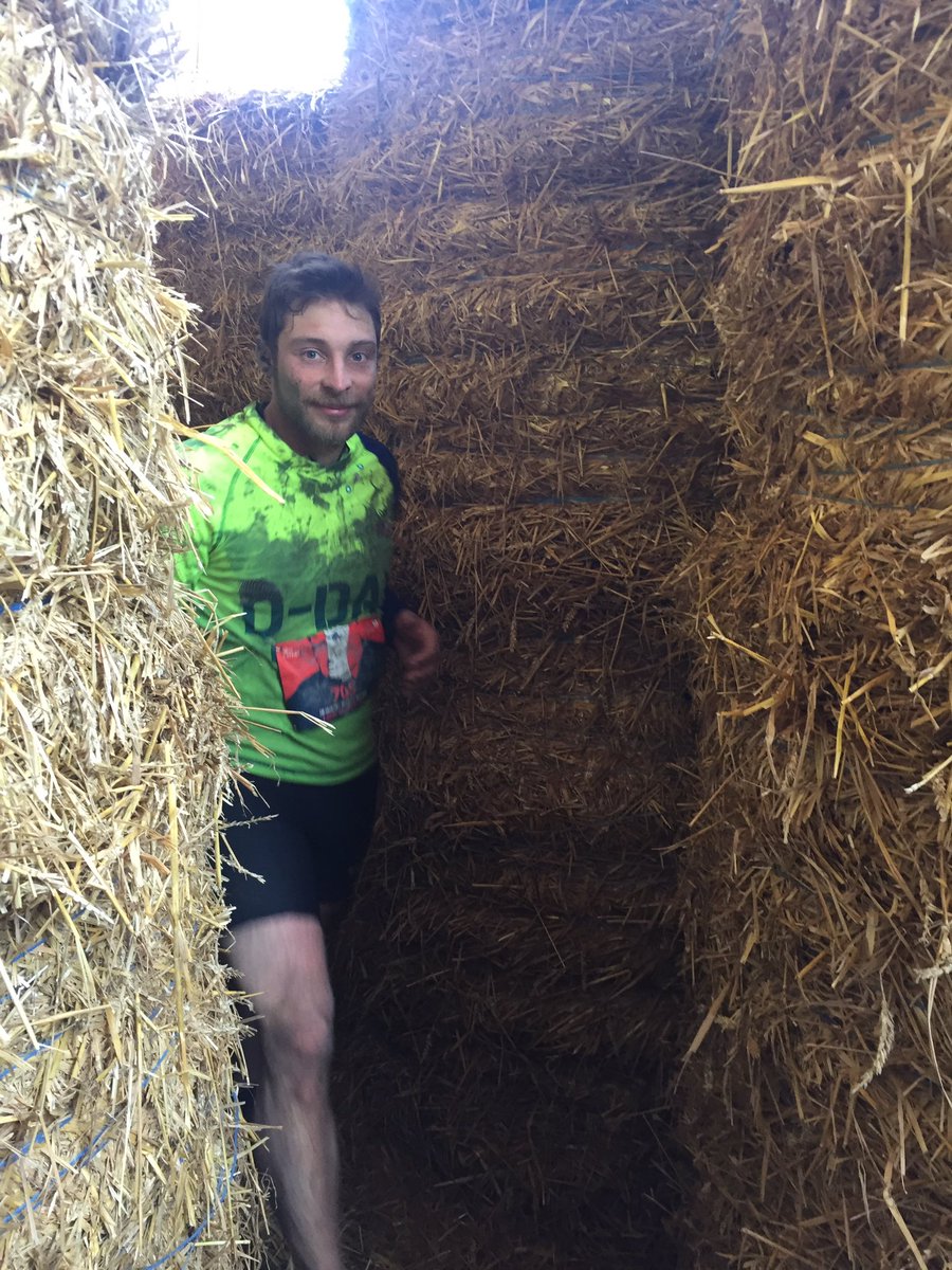 DDayRace's tweet photo. Sortie de paille 🌾 #ddayrace #ddayrace2017 #obstacleracer #obstaclerace https://t.co/CfwS6aZsUQ