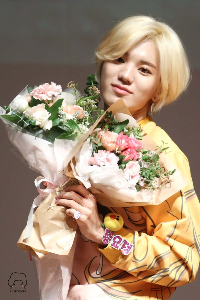 ot7picts's tweet photo. blonde haired sungjong 🎈 https://t.co/aVHPnpTIVu