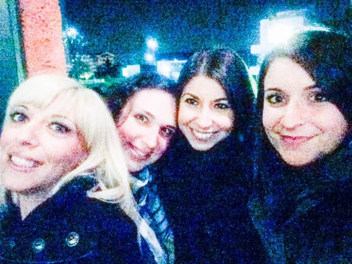 MagicaSabry87's tweet photo. Serate speciali! 😍
#friends #FridayNight #TheButcher #ciccione #sorrisoni #specialfriends #selfiepostmagnata #LoveYou https://t.co/XuhnszN3M6