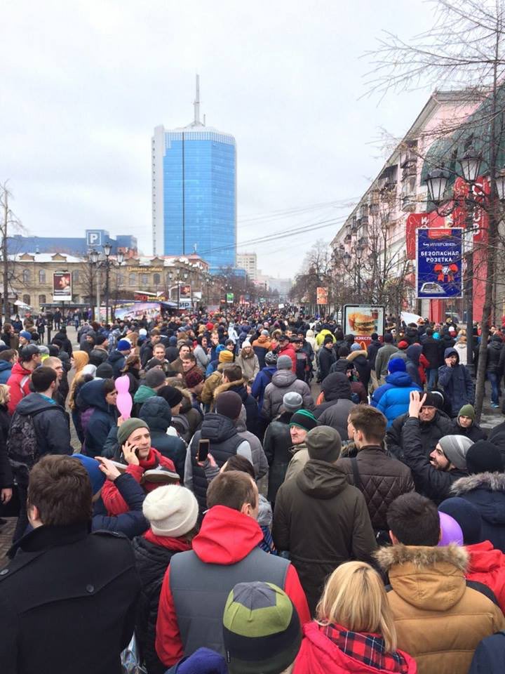 VictorKvert2008's tweet image. Челябинск, кричат "путин-вор"