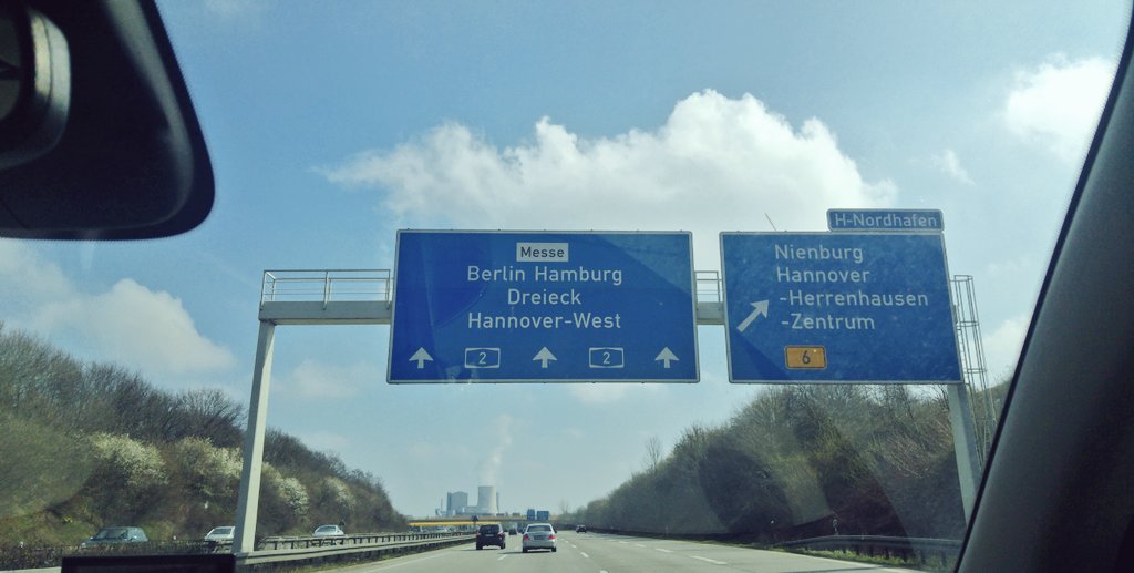 faab_e's tweet photo. Heute mal per Brum-Brum-Auto dank #CyberOP @PassByHannover https://t.co/v887OYSfWw