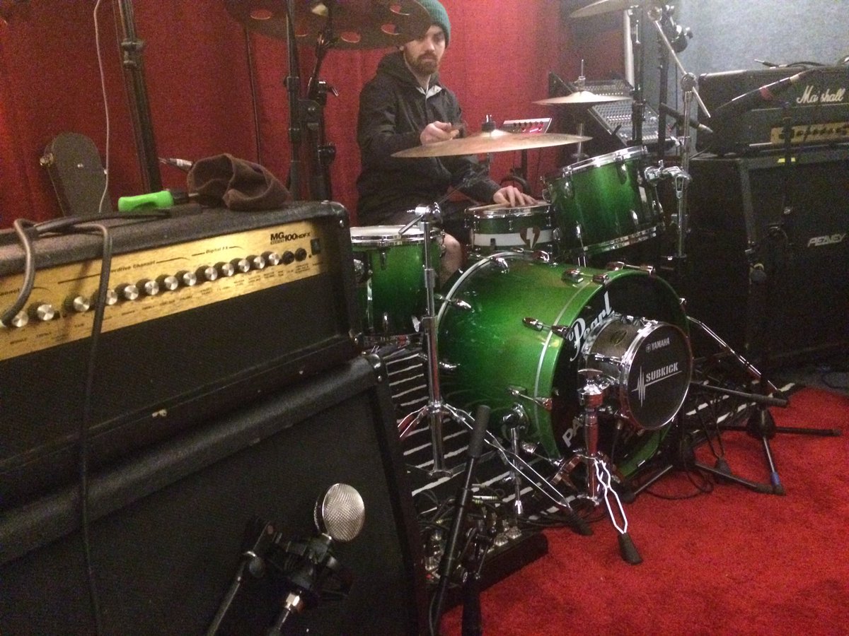 We have a day off today, so we're recording a live session 🦅