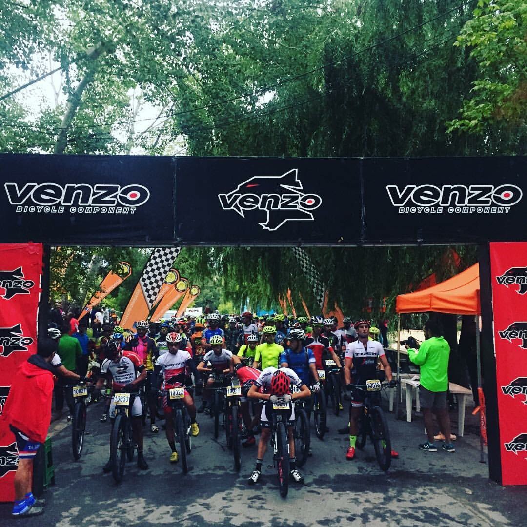 VueltaAltasCumb's tweet photo. Esperando para largar!!
Tramo 120 km 💪🏼🚴🏻🚴🏽♀️
.
.
#turismoargentina #venzoarg #cordobadeportes #minaclaveroo #cordobaturismo https://t.co/NoDj1JTaRk