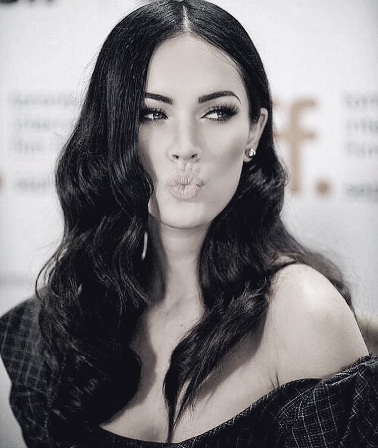 RealBadBrunette's tweet photo. Megan Fox is just incredible 🔥🔥 https://t.co/fHE0DqnNEW
