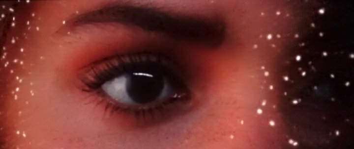 OMGMaroof's tweet photo. Heart Touching ❤️💛💚💙💜💕💞💓💗💖💝💟
@AnushkaSharma @diljitdosanjh #Phillauri #PhillauriDay #Sahibaan ❤️
* Could not stop myself to click pics. https://t.co/18AyAq0wUK