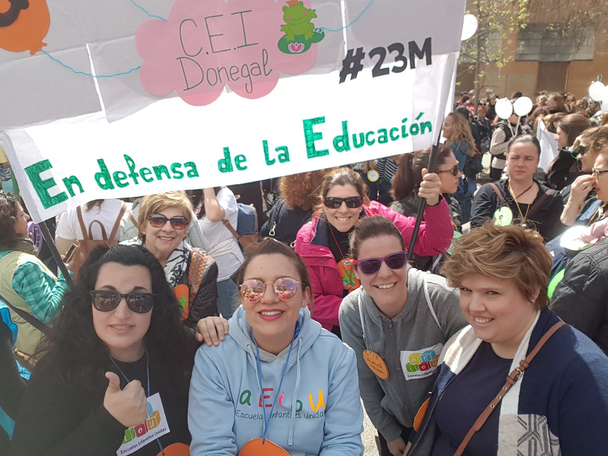 bells_dietrich's tweet photo. #SusanaNoDecretazoInfantil #PsoeGanador #100por100PSOE #CambiodeHora https://t.co/fQvZGSseqR