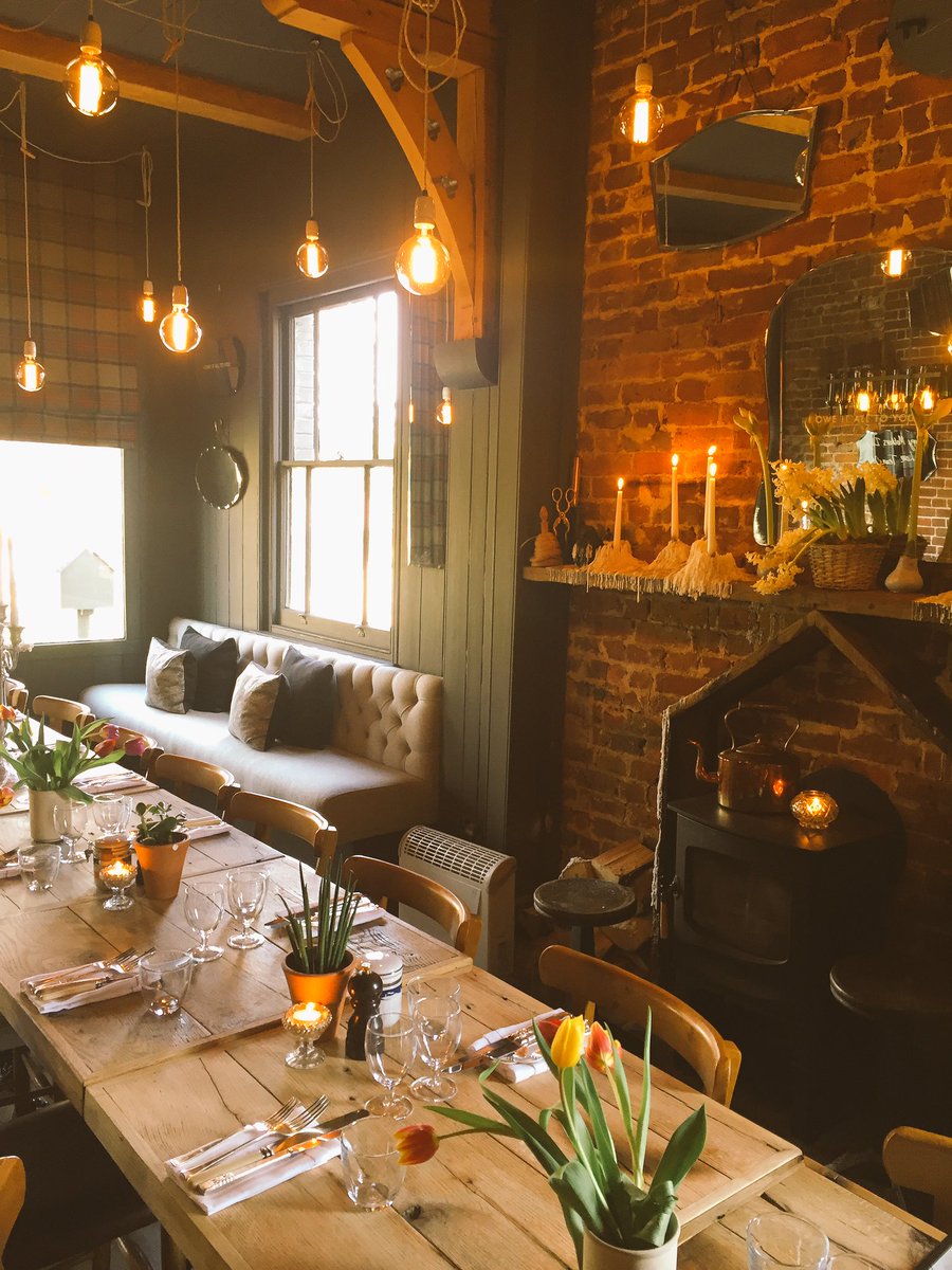 bellaspot's tweet photo. All ready to welcome all of those lovely Mums. Happy Mothers Day, Love Team 26 @thetwenty_six #team26 #illbemother https://t.co/aKE5t9LO9d