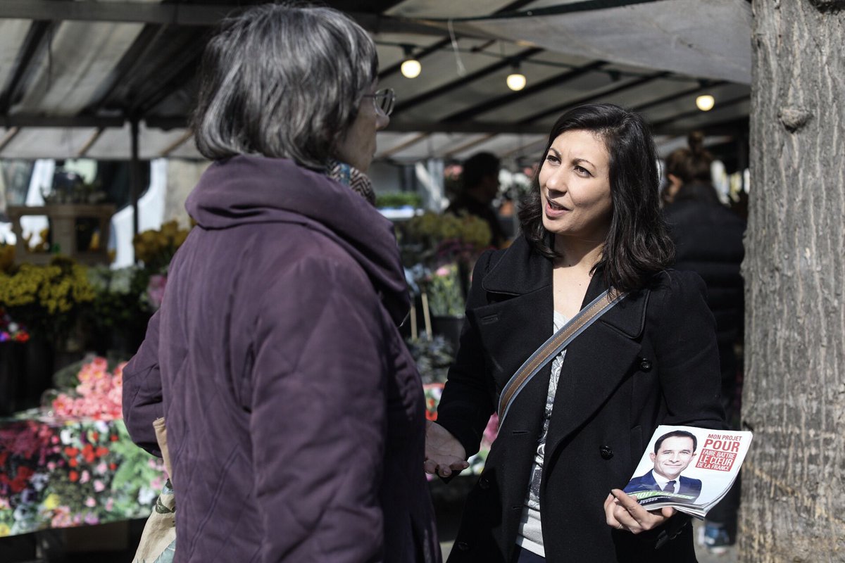 mdelmestre's tweet image. Les camarades du @PSParis11e à Bastille pour @benoithamon #Hamon2017 @ParisAvecHamon