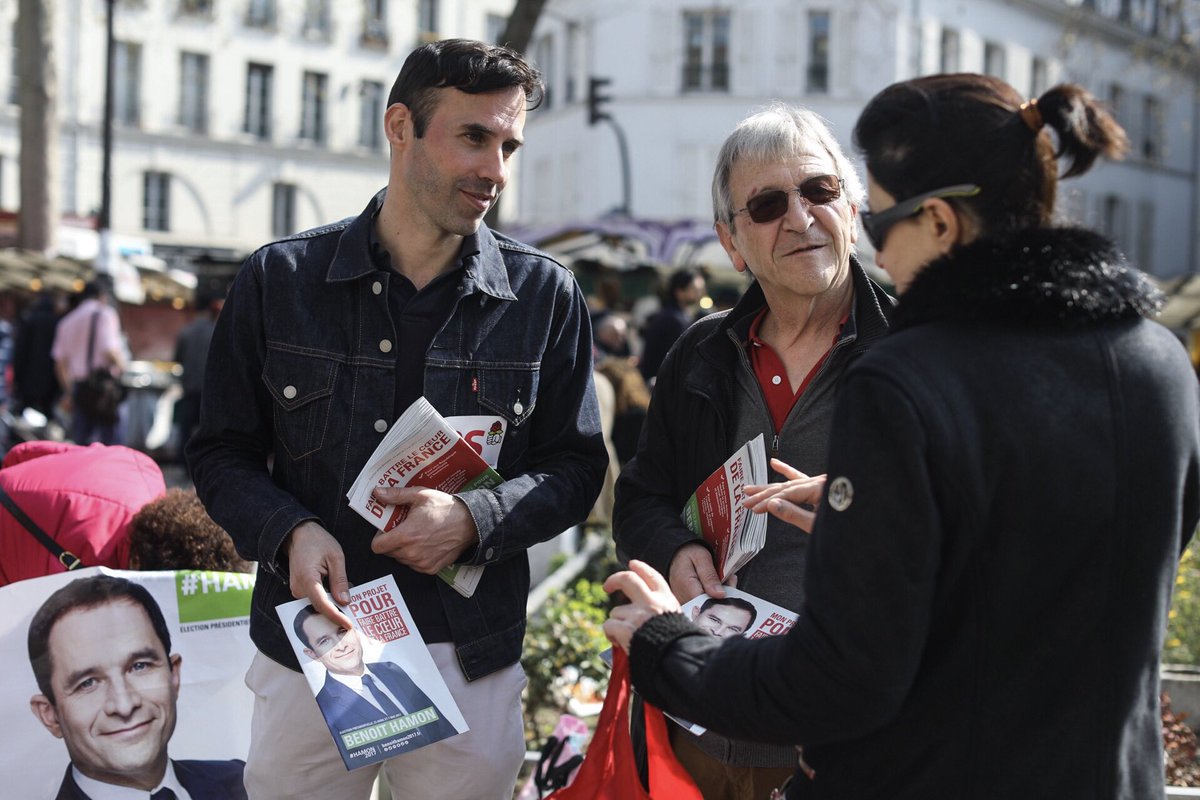 mdelmestre's tweet image. Les camarades du @PSParis11e à Bastille pour @benoithamon #Hamon2017 @ParisAvecHamon