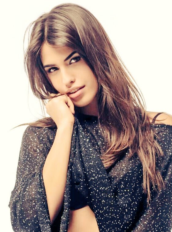 Angelines_GH's tweet photo. ¿Quién debe ir a SV 2017?
🔃 RT  SOFIA
💗MG  YLENIA
#GHVip #ghvip5directo #ghvip5 #sv2017 #supervivientes https://t.co/kouHYilutt