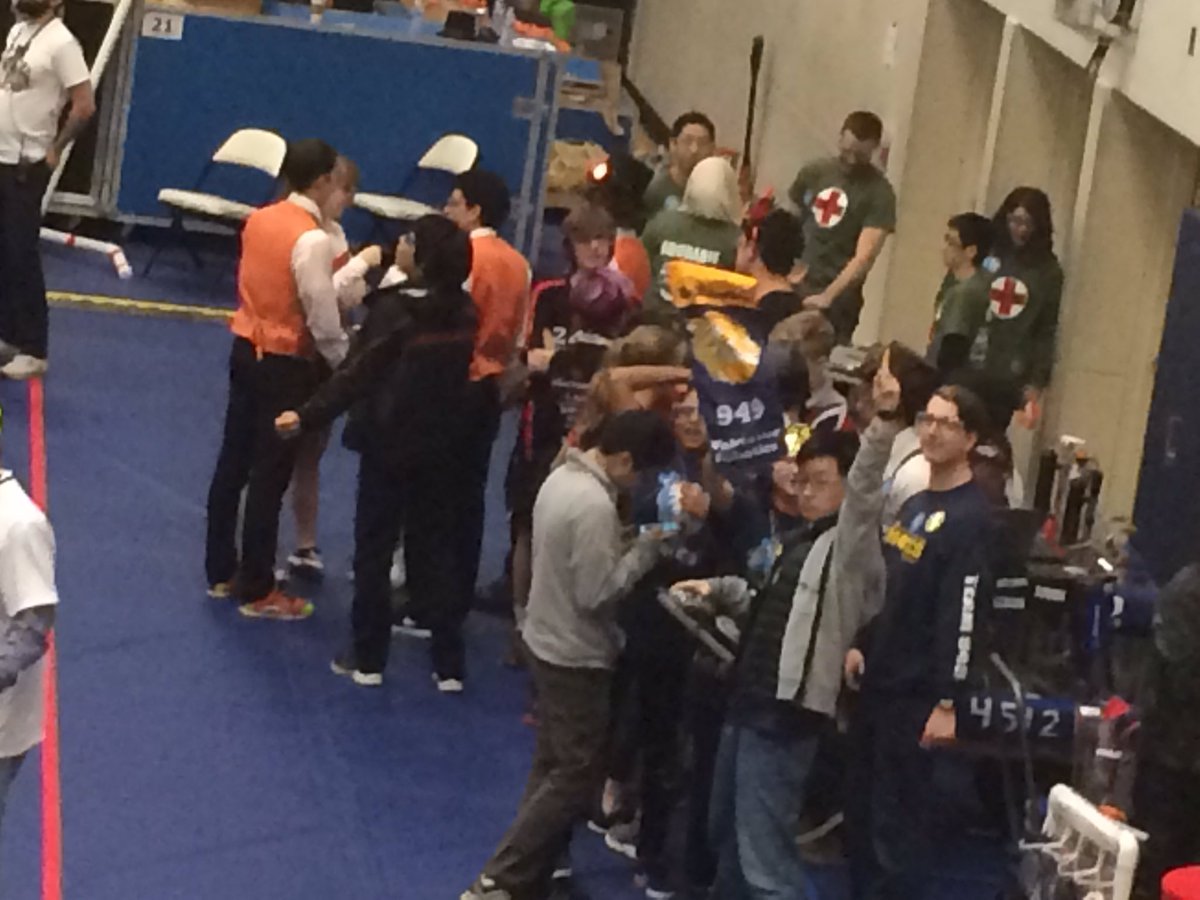 robotics_2412's tweet photo. Drive team waiting for the first match of #FIRSTSteamworks Glacier Peak #Day2! https://t.co/3ymf680njR