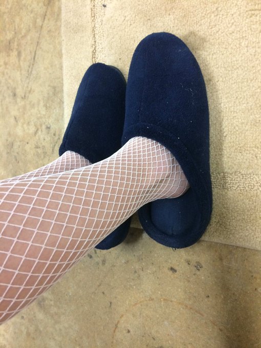 I'm borrowing @DreddXXX slippers. If his shoes are this big on me, imagine how gigantic his cock will<a class="tags" href="/tag/dreddxxx">@dreddxxx</a>