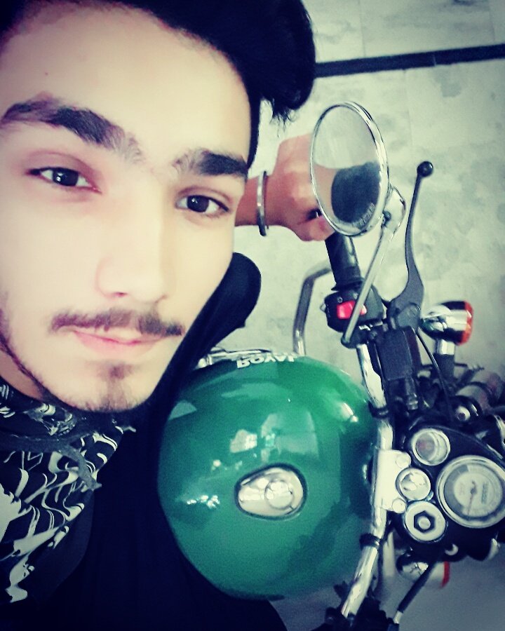 itsSandy's tweet photo. Its me guys#att https://t.co/KSt83j1f3I