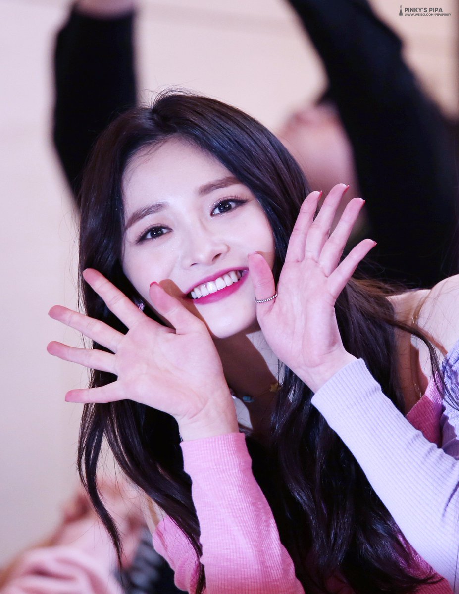 PipaPinky's tweet photo. #주결경 #프리스틴 #kyulkyung  160325 여의도 팬사인회 https://t.co/81gGbRSClf