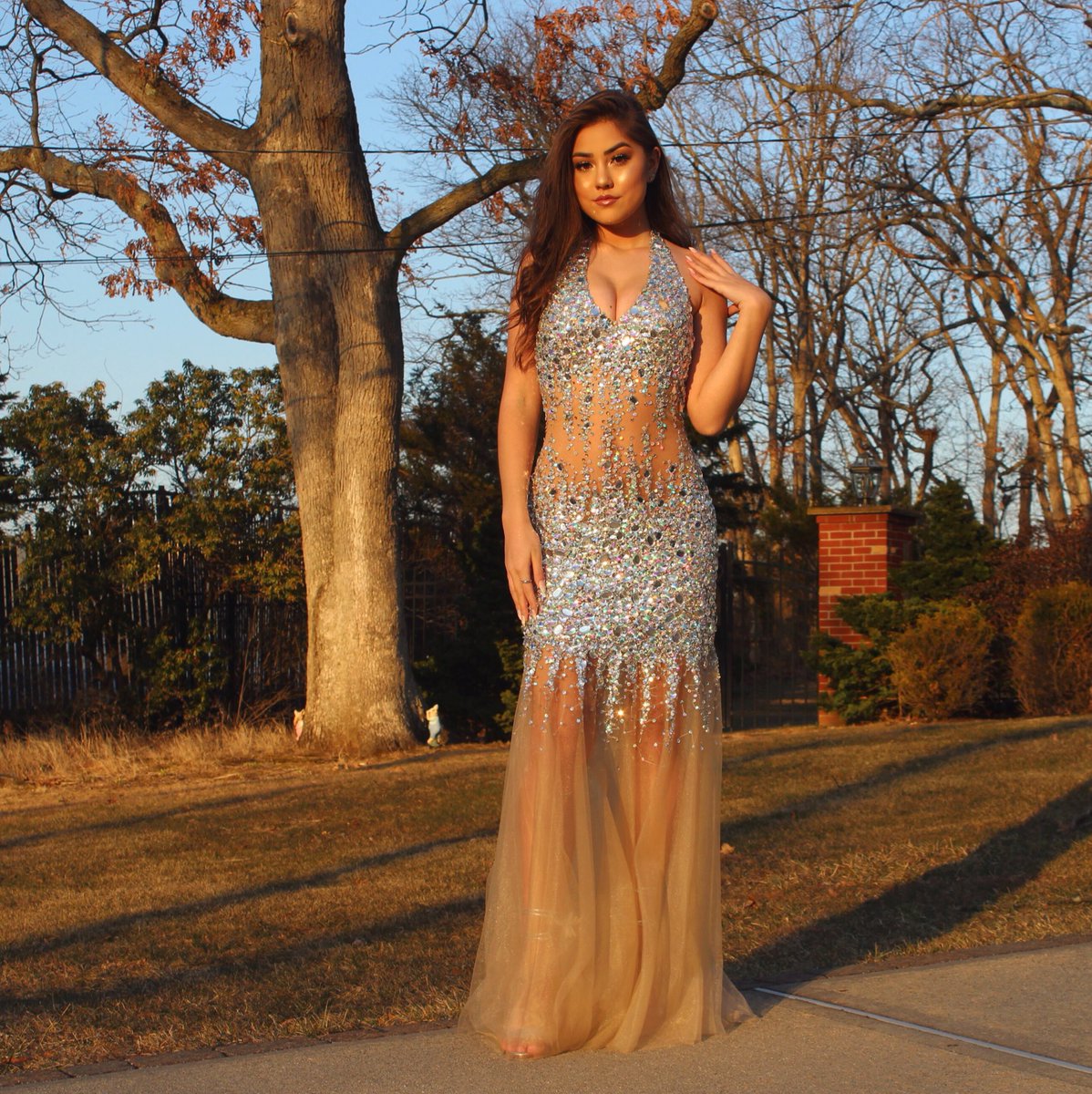 adyelsworld's tweet photo. had fun doing a mock prom 2017 GRWM for my newest video!✨❤ https://t.co/BwVCIdWJXT i am also giving away 5 $500 dresses!! go check it out😉 https://t.co/xG8FQWwXmu