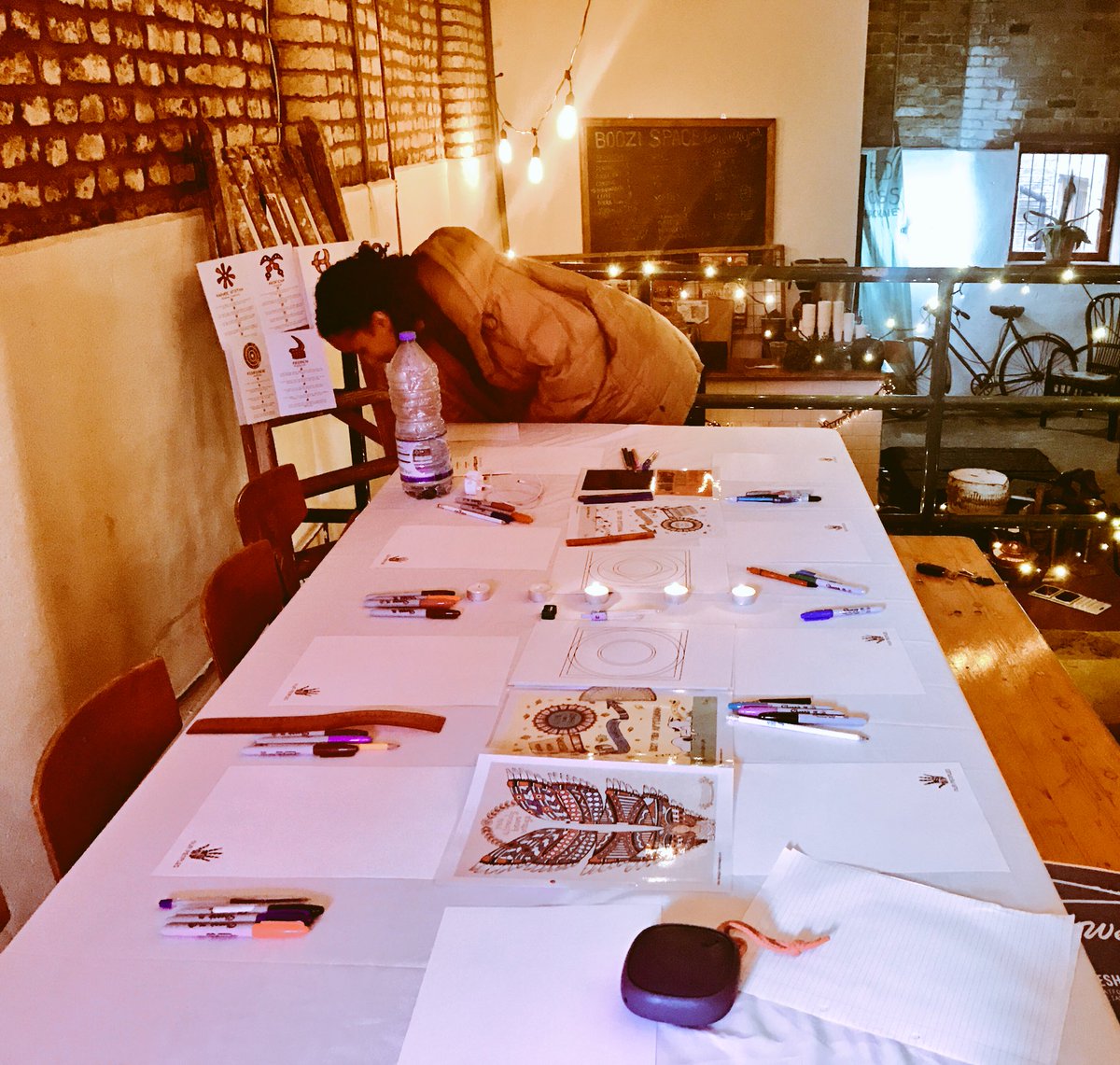 WusiSpace's tweet photo. @ourppls and friends are here for the launch of #freshsheetsandtea and the place looks and sounds amazing #hackney #music #events https://t.co/MBcG0v4DZx