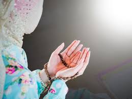 Helltsm1's tweet photo. سامحني ياالله حين أسجد لك وداخلي ينطق بألــف حديث حين أصلي ولا تكون صلاتي كما تريد،حين أبكي على قضائك رغم إيماني به وإغفر لي إذا نفذ صبري❤ https://t.co/206DaNUqke