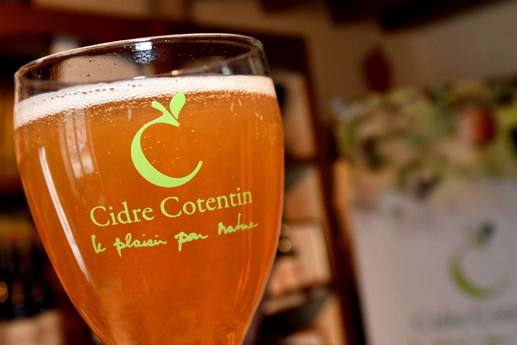 LaPresseManche's tweet photo. Fiers de notre #Terroir : Le Cidre du Cotentin reçoit deux médailles dans un concours parisien ! https://t.co/t2ILLIsWQw https://t.co/J0940VAVQL