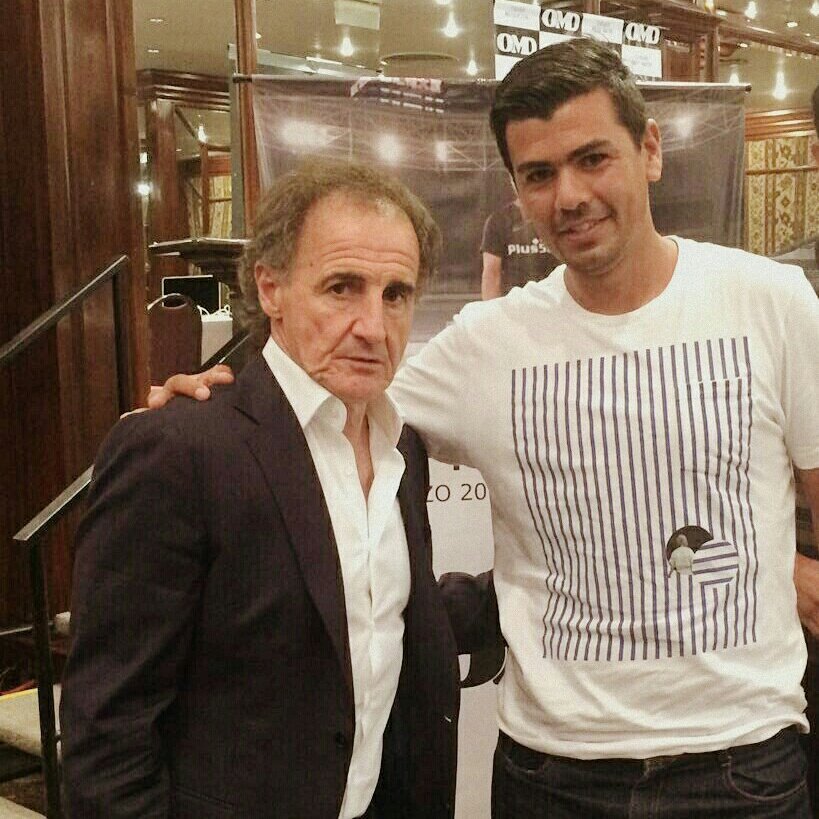 Alhernandez85's tweet photo. #NuevaFotoDePerfil https://t.co/i5r9x1HDB5