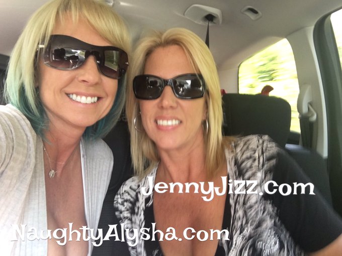 Jen &amp; I were doing some fun Q &amp; A stuff on our way to Dublin! @jennyjizzxxx @PornicateAdam @cumartist<a href="/tag/mvsales"class="tags"><span>#mvsales</span></a>