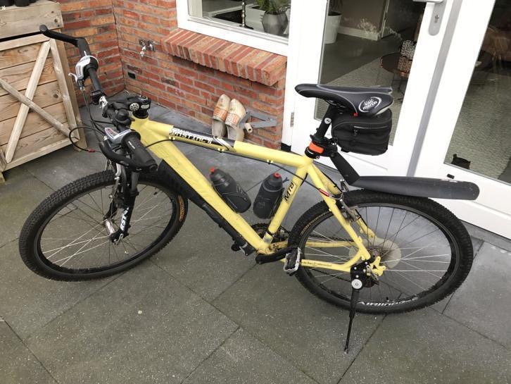 Mooie mountainbike te koop link.marktplaats.nl/m1149760993?ut…