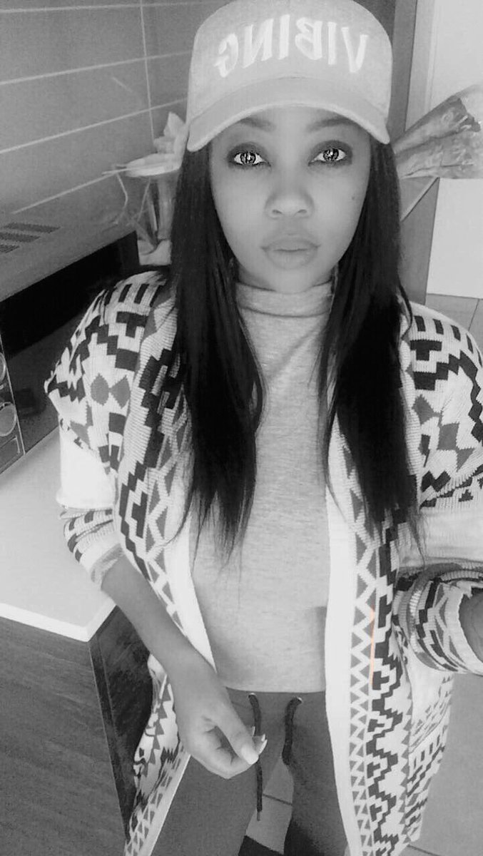 Itu_meleng_'s tweet photo. 17 treatin me well 😂 https://t.co/ufahLAN9dw