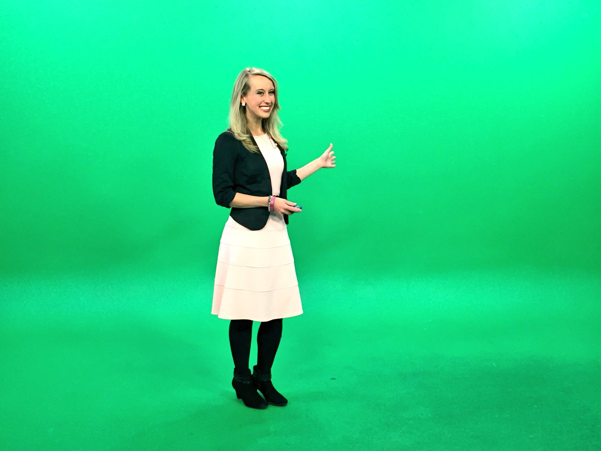 LorinOnTV's tweet photo. The magic of TV ✨📺🎥 #greenscreen #weatherwall #trafficwall https://t.co/d4f1W8fYFr