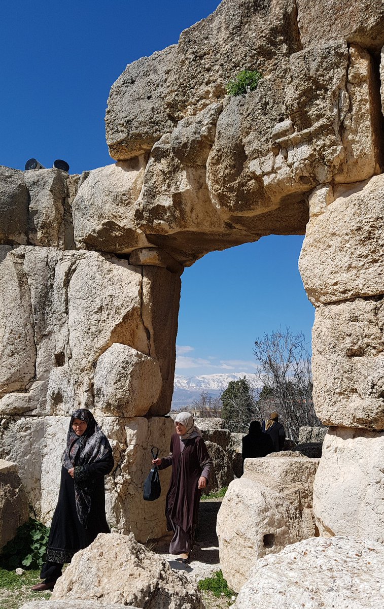 lorenzoborgia's tweet photo. #baalbek #temples #archeo #ancienttemples #phoenicianroute #larottadeifenici #culturalroute #unwto #unesco #heritage #lebanon #visitlebanon https://t.co/rlkJg7E5Ns