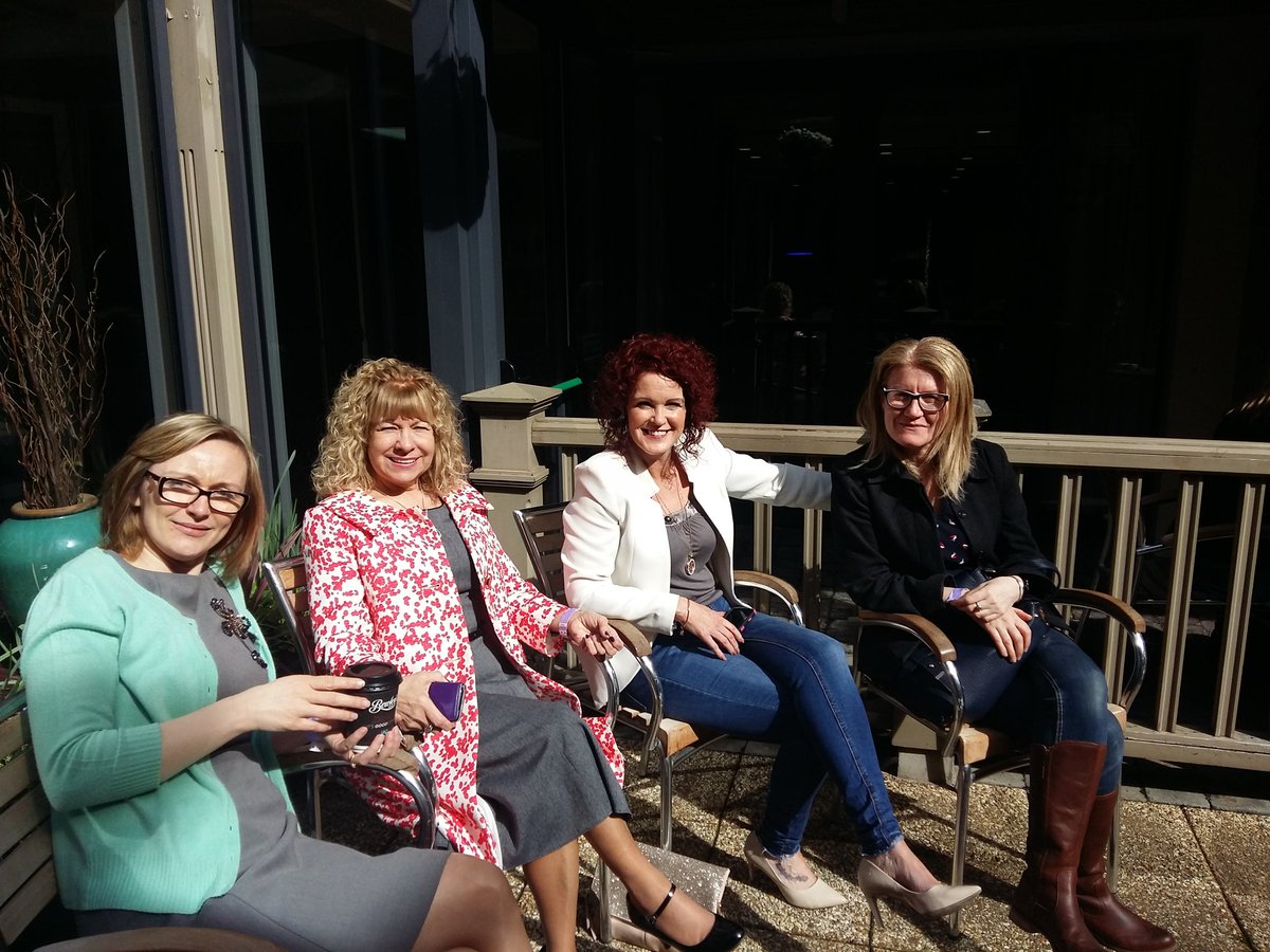 Justineeka's tweet photo. @WE_Summit @SocialGeek_Girl @amandadflp some of the gals njoying the sun on a little break #WESummit #empoweringwomen #networking https://t.co/3bVnkqCYOI