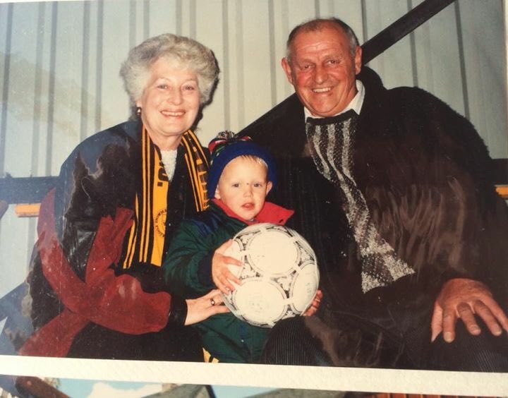 oinking's tweet photo. Gone but not forgotten ! Full support always rip Jill king #MothersDay #strongbutsoft x https://t.co/cdyFhz2ohw