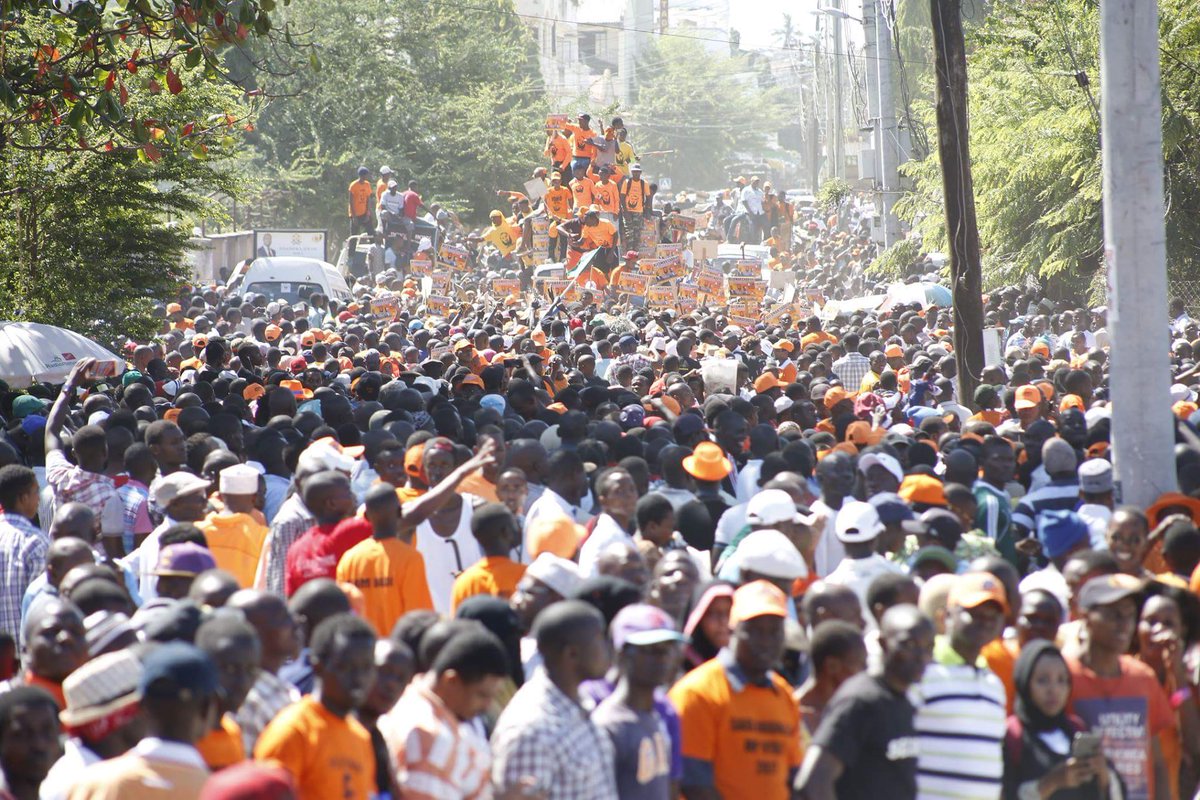 HassanAliJoho's tweet photo. Citizens from all parts of Kenya heading to the ODM rally at Tononoka Grounds. 
#PwaniDecides 
cc: @RailaOdinga https://t.co/hEm7o7BJH0