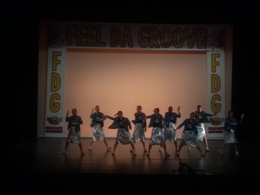pilarcalon's tweet photo. Vamooooos! #FdCos @EmpezardeCien #todoporelbaile #FeeldaGrove https://t.co/x9kNREIQTC