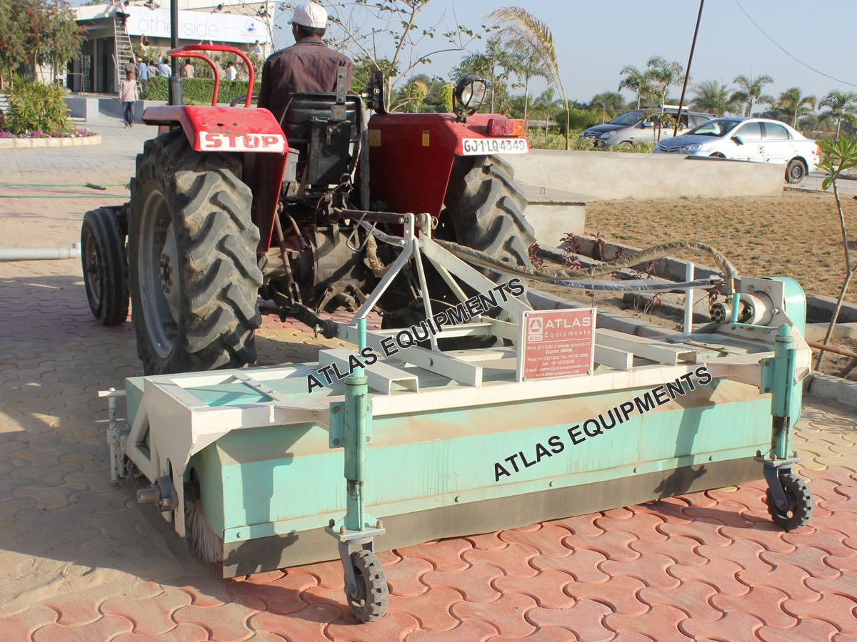 AE_INDIA's tweet image. Road sweepers: atlasequipments.com/road-sweepers/

#RoadSweepingEquipment
#RoadSweepingMachine
#TractorMountedSweeper
#TractorMountedBrooms