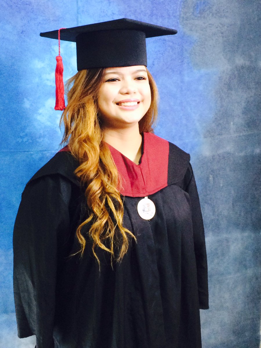 CabanasAnne's tweet photo. This is it ! 💕 #waitingforgrad 😍 https://t.co/03PIqt1isi