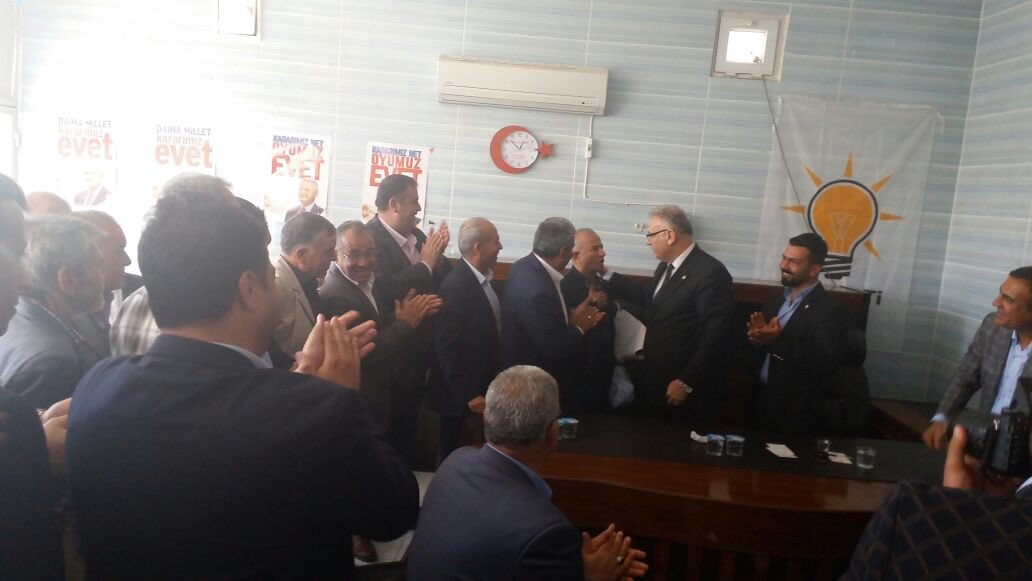 2- HDP İlçe Başkanı İlhan Kılıç ve MHP Karkamış Belediye Meclis Üyesi Sadin Kelek kardeşlerimiz Partimize geçiş yaptı.
<a href="/Akparti/">AK Parti</a>
<a href="/TC_Basbakan/">TC Başbakanlık</a>