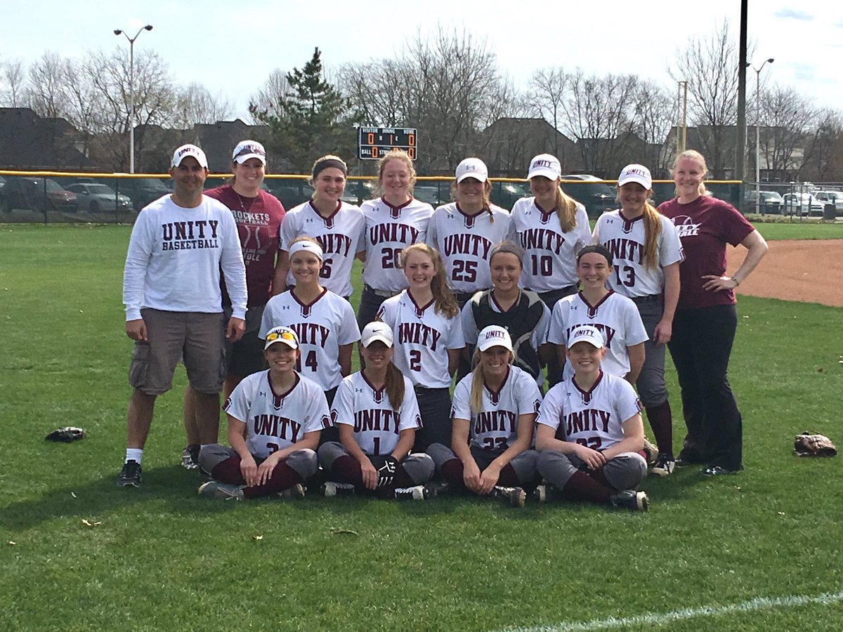 UHSRocketsSB's tweet photo. Came home with a 3-1 record. Game 5= rained out. Girls played some awesome softball, memories were made. #springtrip2017 #team https://t.co/FPPrBbXMoJ