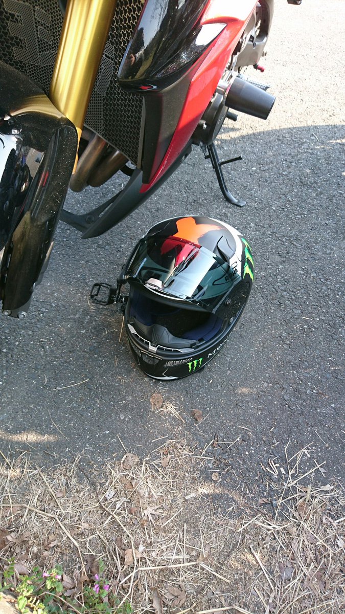s100016jpr's tweet photo. OGKさんなんで今さらrt33にアキヨシを出したんや、HJC買っちゃったよ
#RPHA10 #RT-33 https://t.co/f5drgCX63s