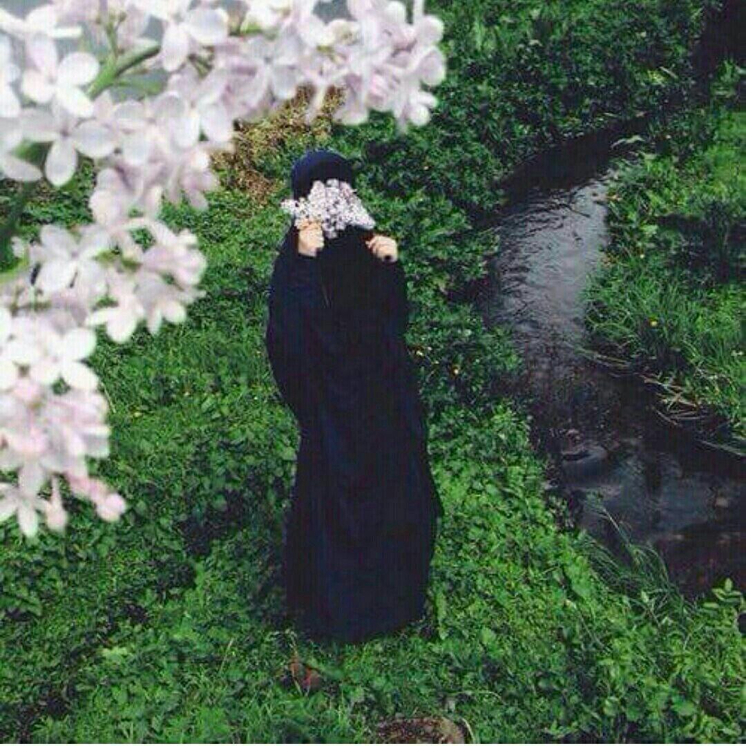 Helltsm1's tweet photo. اللهم ارزقني زوجا يخاف ان اقصر يوما في حق الله وان يسألني عن صلاتي ويخاف عليا من كل شي
👑königin👑 https://t.co/qWvc4rW4I5