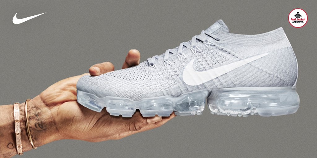 foot locker white vapormax