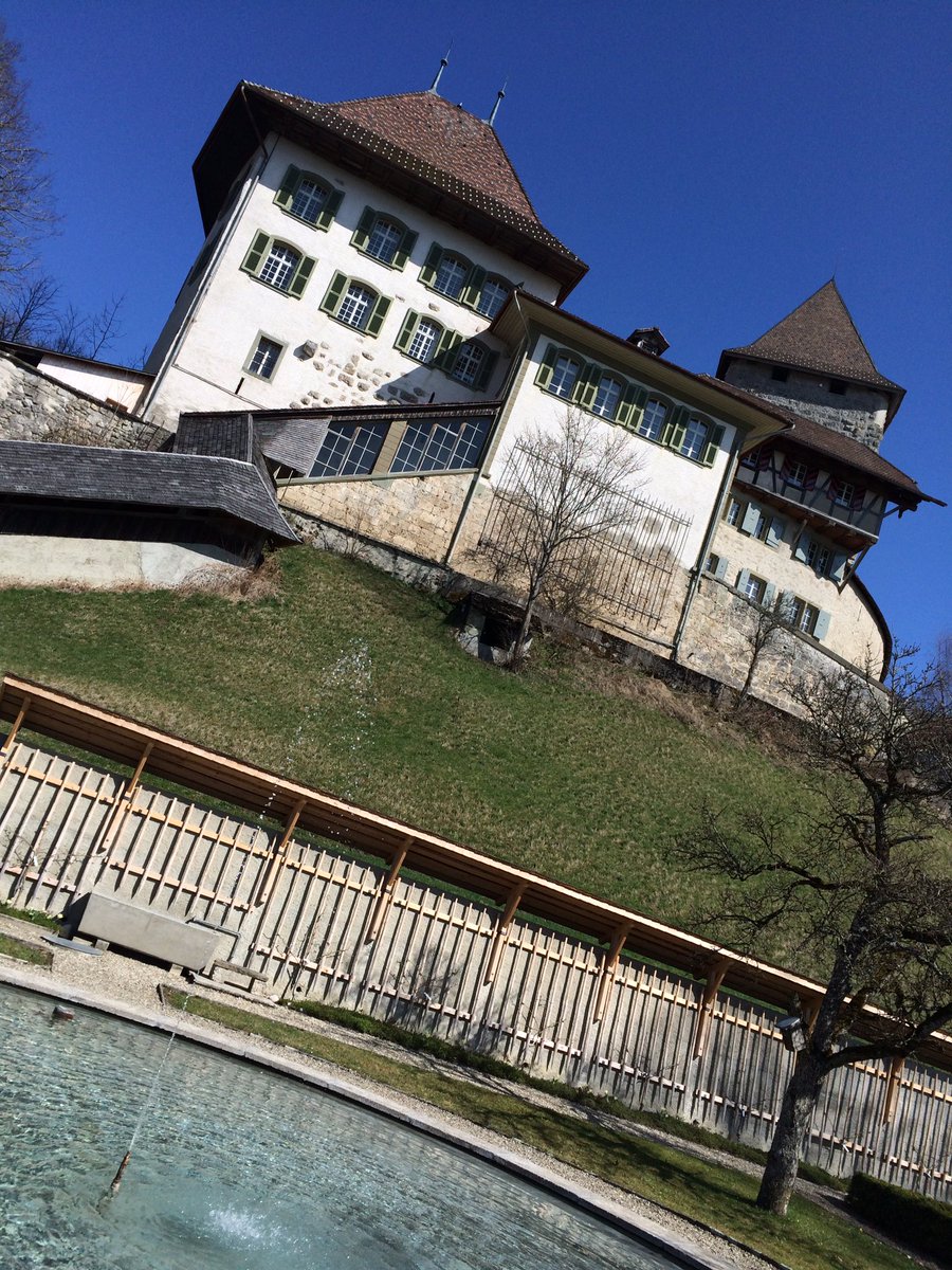k_kathi's tweet photo. das #emmental! ;-) 
#schloss_trachselwald #ausflug #todo #must #highlight #frühling #genuss #flow #ich #glücksmoment #sonne #abschalten https://t.co/e7lOiyEv1W