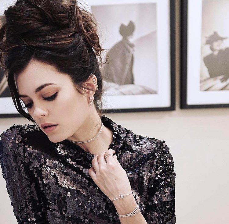 Colección Talis* una nueva forma de hacer sentir que brillas ✨🌟 #caratukcolombia #bemyluckystar ❤