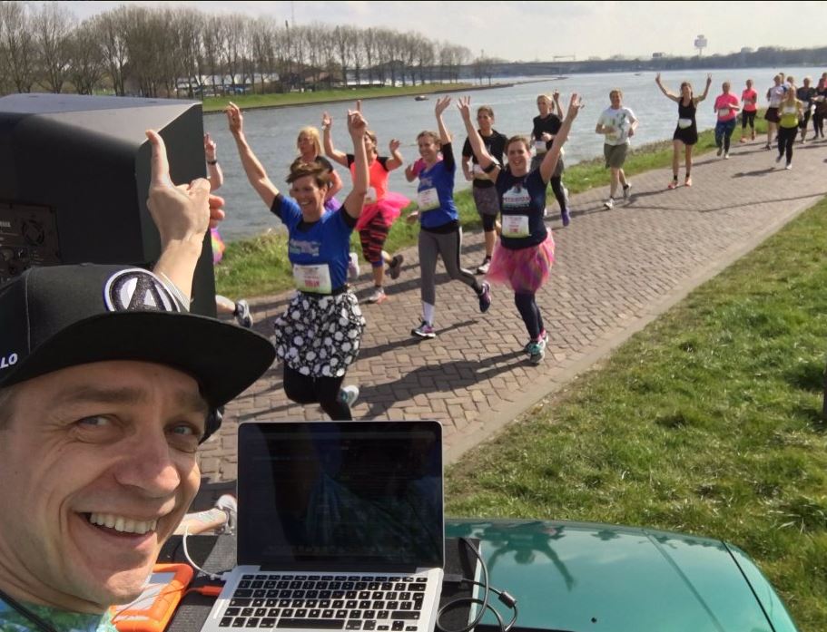 _weernl's tweet photo. Eerste landelijke warme dag van 2017 in zicht maar nog geen gelopen race. Wel @rokjesdagloop op komst ;-) https://t.co/HyD4mkulJB https://t.co/Oq0VQ2GEG8