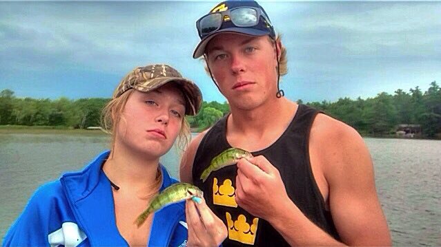 Sarah_Chatfield's tweet photo. Happy birthday josh face (I chose pic w/o your stache and I'm glad I did) https://t.co/ZAUiTZUtjS