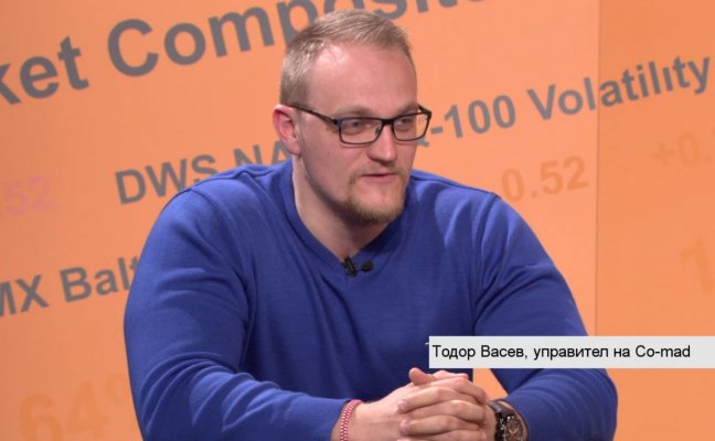 Comad11's tweet photo. Todor is talking about the #coworking and the #coliving in #Bulgaria. See more in the link. Thx to: #Bloomberg
https://t.co/oGcQHXzLzG https://t.co/Ai65no40x6