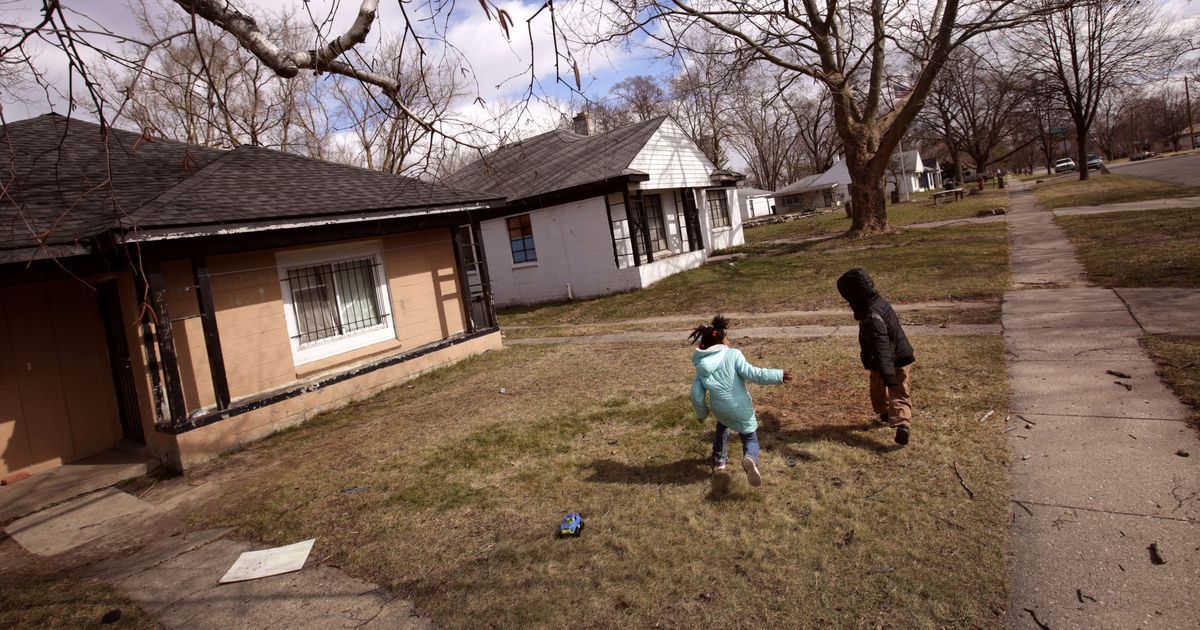 BankFSale's tweet photo. Foreclosure crisis makes Detroit a city of renters, not homeowners
DETROIT - For the firs...https://t.co/1pGw1c0IbV https://t.co/bkGjqdiZJQ