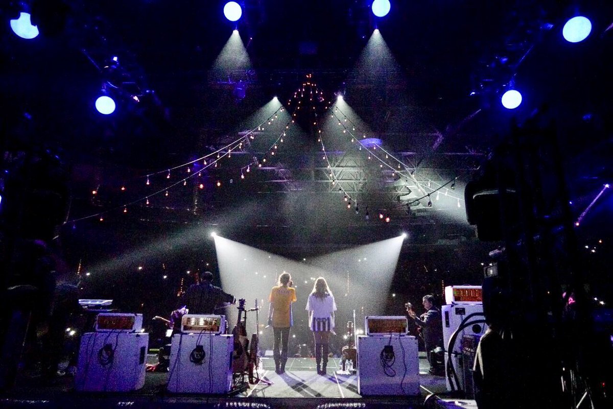 haashoficial's tweet photo. Gracias Monterrey por otra noche inolvidable #Soldout #6 #1FHechoRealidadTour ... Son LO MÁXIMO! ❤😍🙏🏼 https://t.co/Dxyo73ki7F