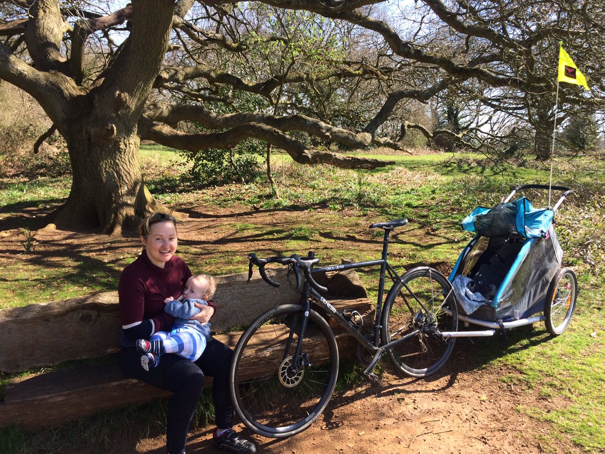 JellyRoll_Baker's tweet photo. One mum who was very happy with her present today @LiveLoveFindra it's even good for doing the feed! https://t.co/6kteZE8pf7